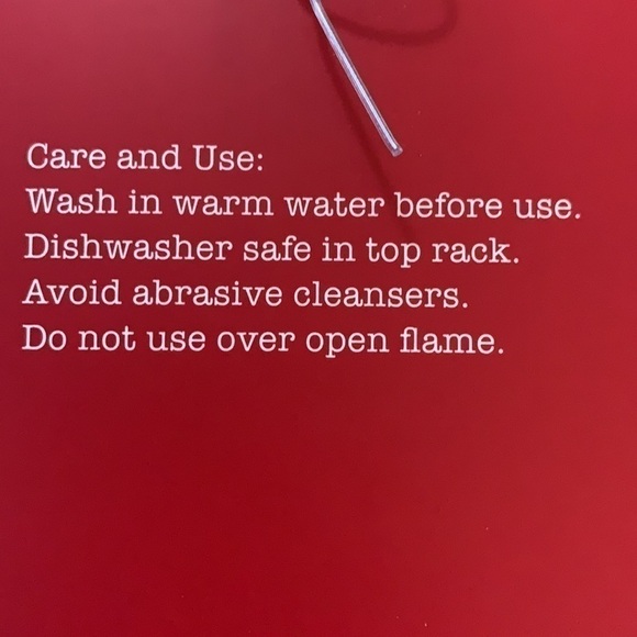 𝅺rae Dunn Red Holiday Corkscrew Set - NWT - Picture 6 of 6